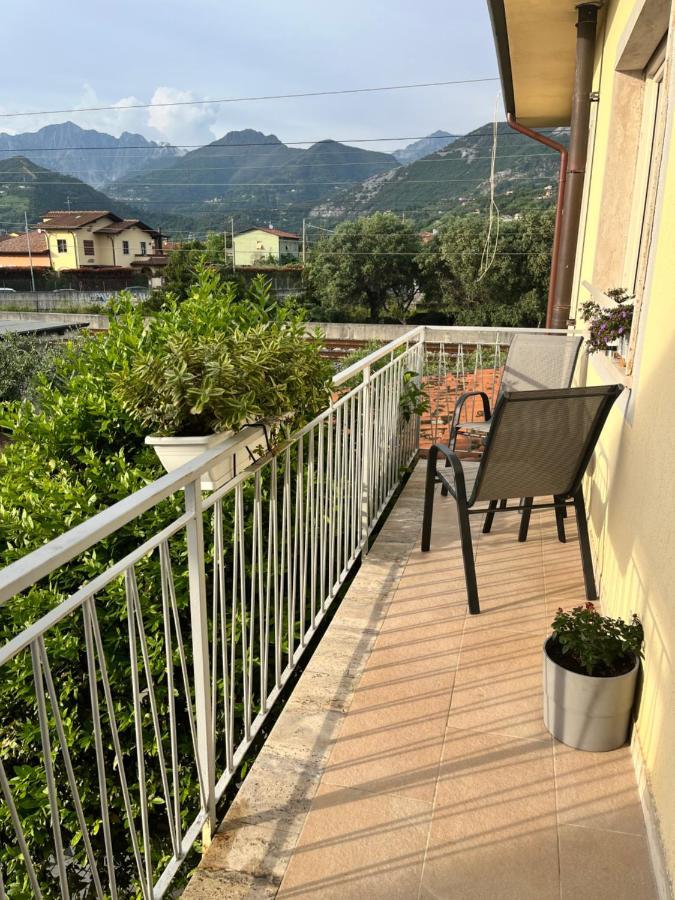 Appartamento Loc.Ponterosso Пиетрасанта Екстериор снимка